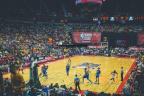 问鼎娱乐-切尔西坚守杰克逊天价条款，转会市场再掀波澜